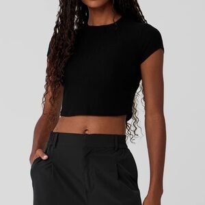 Alo Ribbed Sea Coast Cropped Short Sleeve Tee